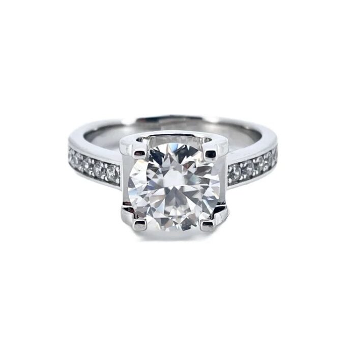 2CT Moissanite Ring in 925 Silver - Model R0796 - Image 1